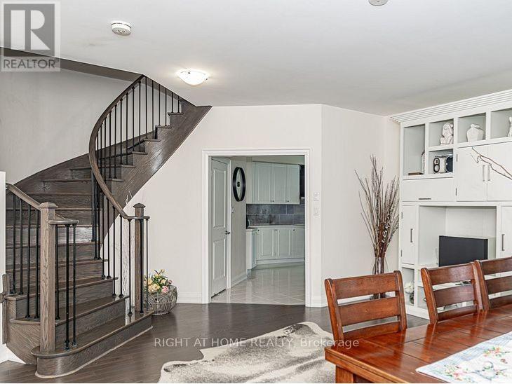 37 Muirfield Drive, Barrie (Holly), Ontario  L4N 5S4 - Photo 9 - S12868252