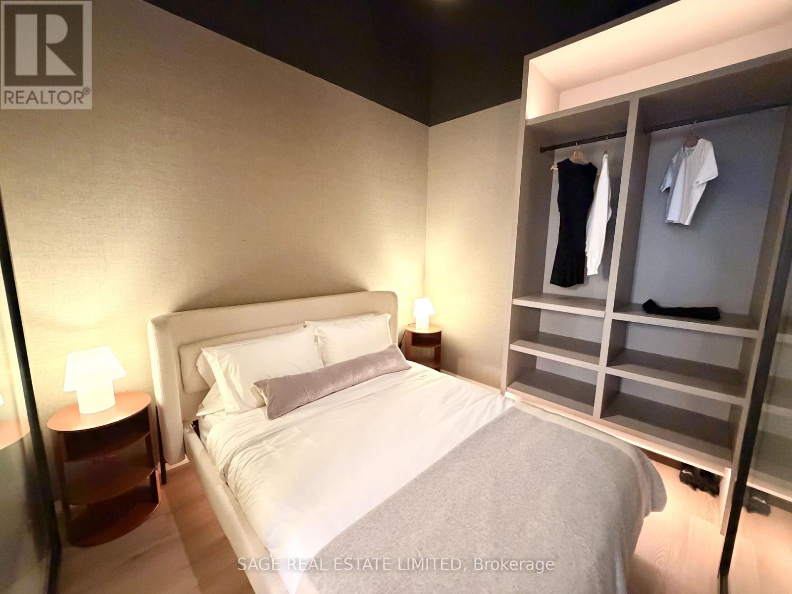 112 - 8 Temple Avenue, Toronto, Ontario  M6K 1C7 - Photo 12 - W12868170