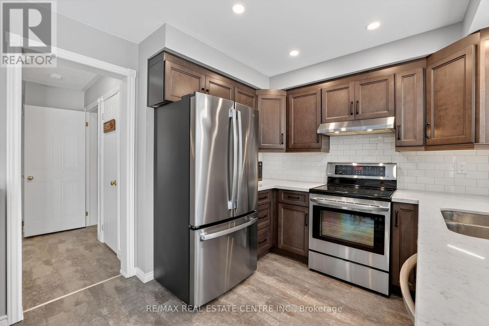 165 Courtney Crescent, Orangeville, Ontario  L9W 4S4 - Photo 11 - W12868200