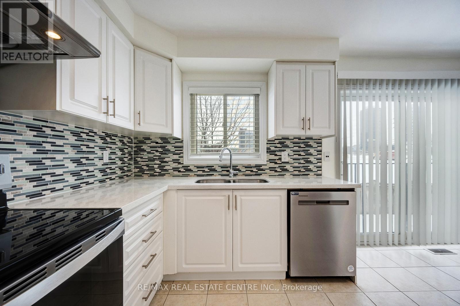 144 - 4950 Albina Way, Mississauga, Ontario  L4Z 4J6 - Photo 21 - W12868260