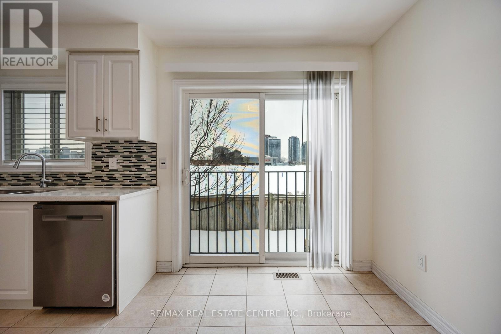 144 - 4950 Albina Way, Mississauga, Ontario  L4Z 4J6 - Photo 22 - W12868260