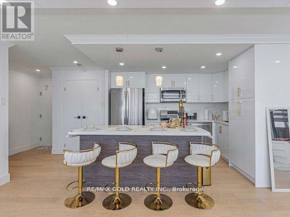 2108 - 3700 Kaneff Crescent, Mississauga, Ontario  L5A 4B8 - Photo 12 - W12868268