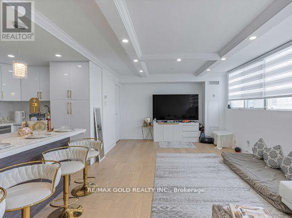 2108 - 3700 Kaneff Crescent, Mississauga, Ontario  L5A 4B8 - Photo 13 - W12868268