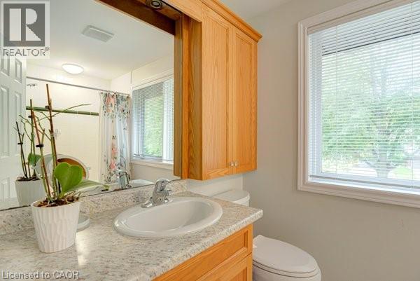 69 Longwood Drive, Waterloo, Ontario  N2L 4B6 - Photo 35 - 40809310