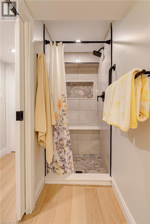 69 Longwood Drive, Waterloo, Ontario  N2L 4B6 - Photo 39 - 40809310