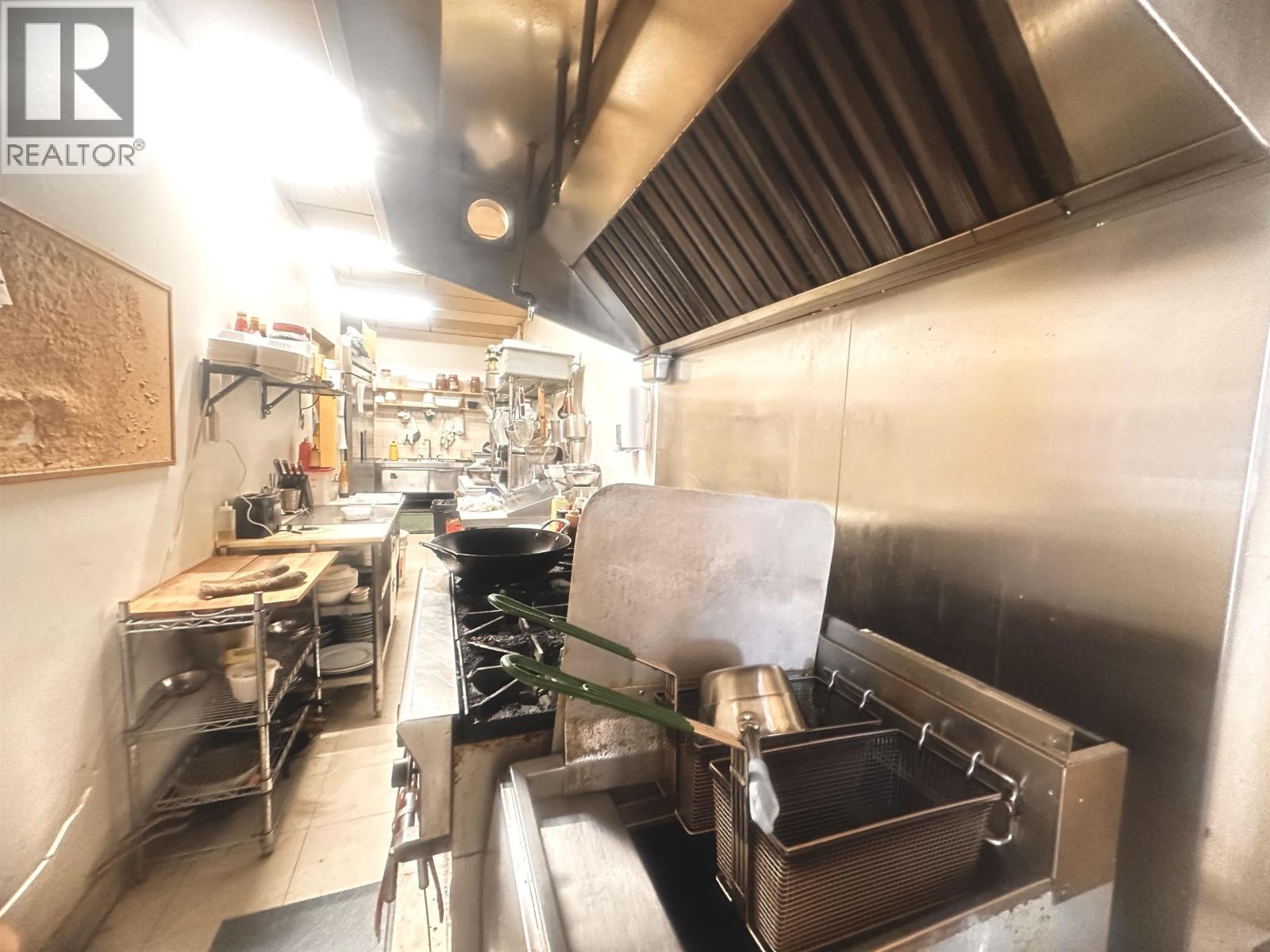 2 3337 Kingsway, Vancouver, British Columbia  V5R 5K6 - Photo 8 - C8068856