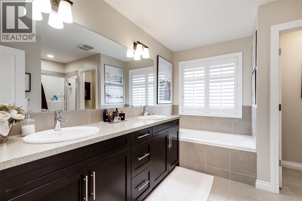 1722 Baywater View Sw, Airdrie, Alberta  T4B 0B3 - Photo 23 - A2289215