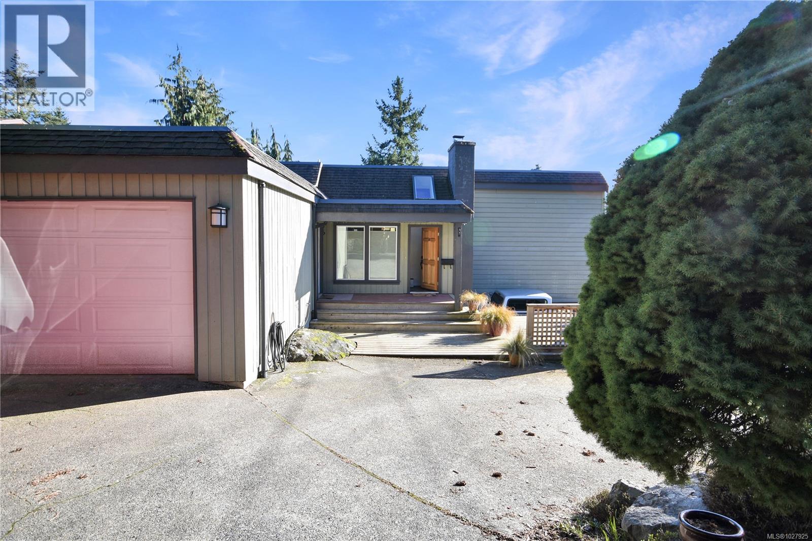 3269 Smugglers Hill Dr, Nanaimo, British Columbia  V9T 3V2 - Photo 3 - 1027925