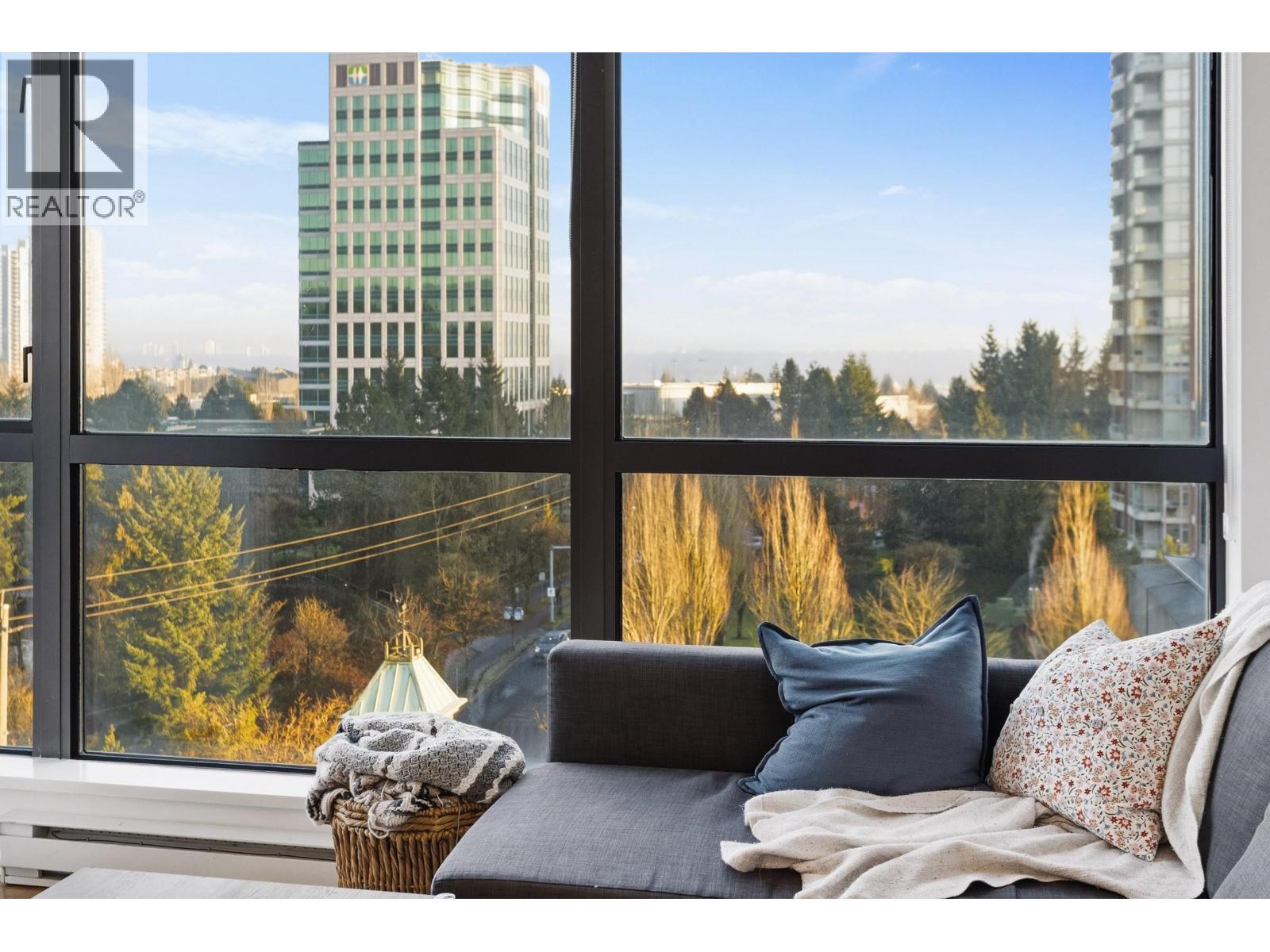 1003 6837 Station Hill Drive, Burnaby, British Columbia  V3N 5B7 - Photo 5 - R3097598