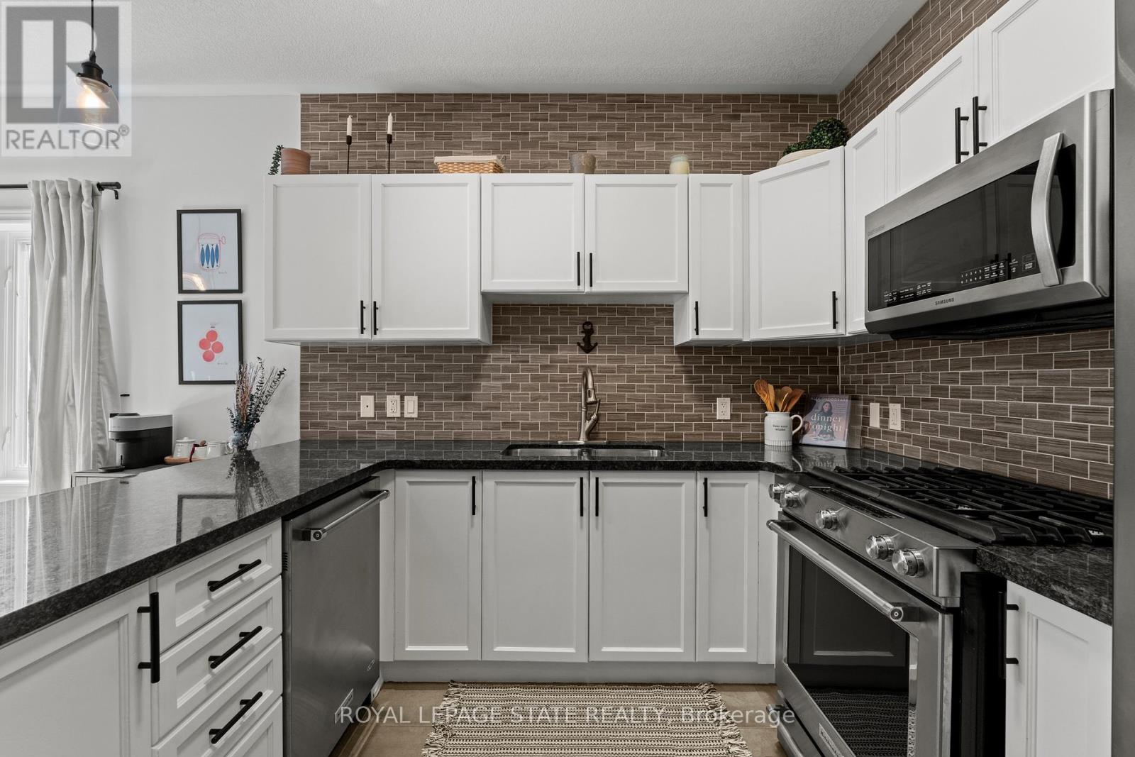 292 Keystone Crescent, Hamilton, Ontario  L0R 1P0 - Photo 13 - X12868186