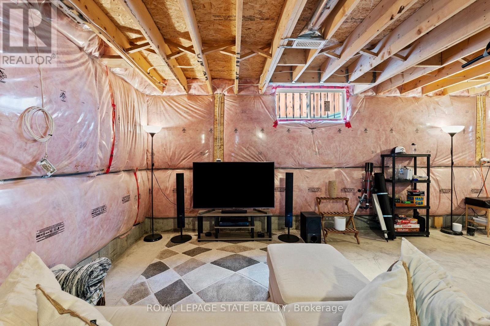 292 Keystone Crescent, Hamilton, Ontario  L0R 1P0 - Photo 33 - X12868186