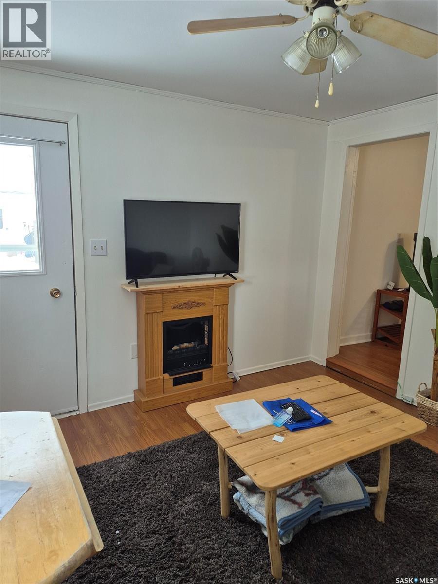 106 1st Street N, Wakaw, Saskatchewan  S0K 4P0 - Photo 4 - SK030070