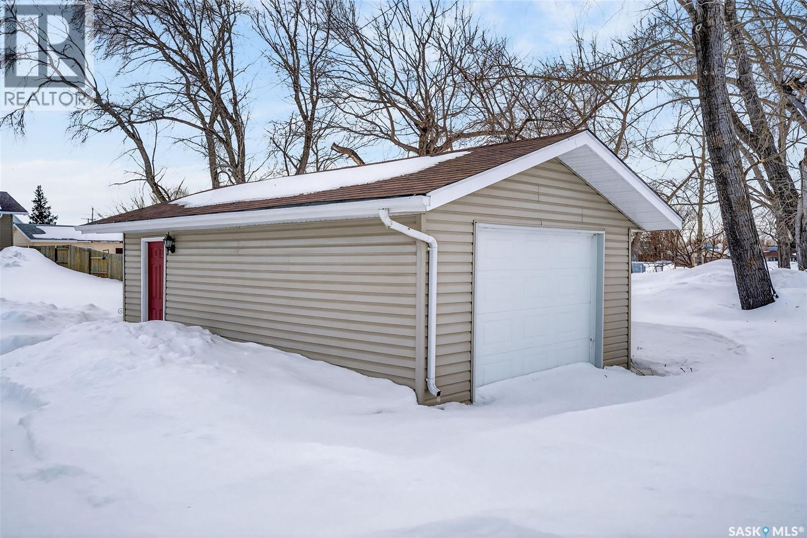 226 1st Street N, Spalding, Saskatchewan  S0K 4C0 - Photo 4 - SK030053