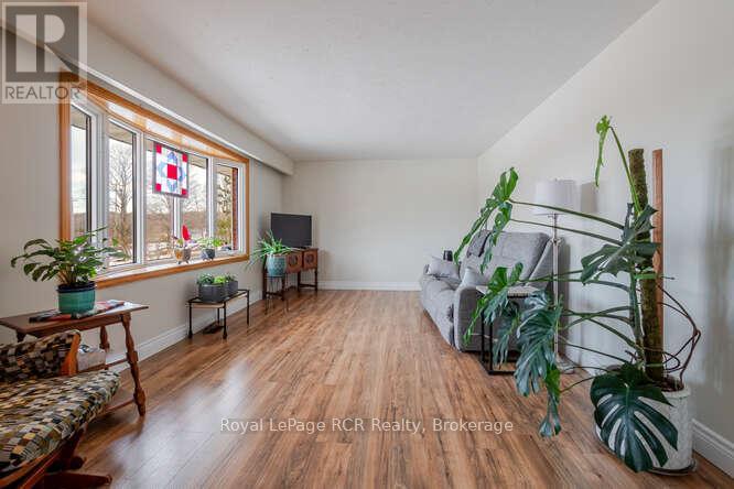 109 Crawford Street, Chatsworth, Ontario  N0H 1G0 - Photo 4 - X12867200