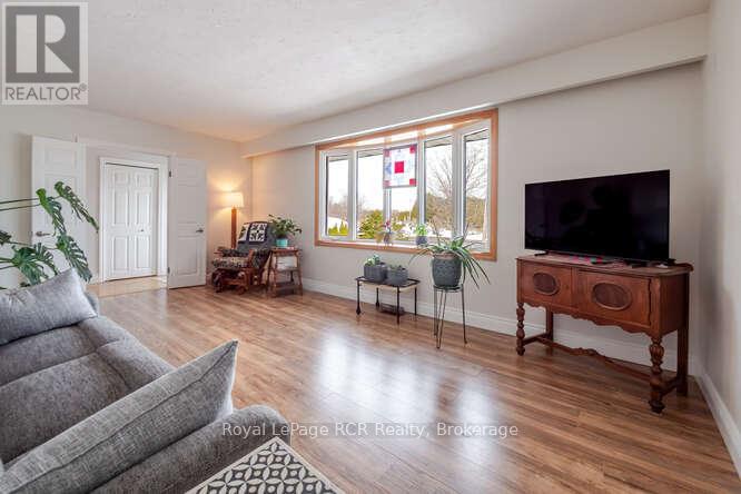 109 Crawford Street, Chatsworth, Ontario  N0H 1G0 - Photo 5 - X12867200