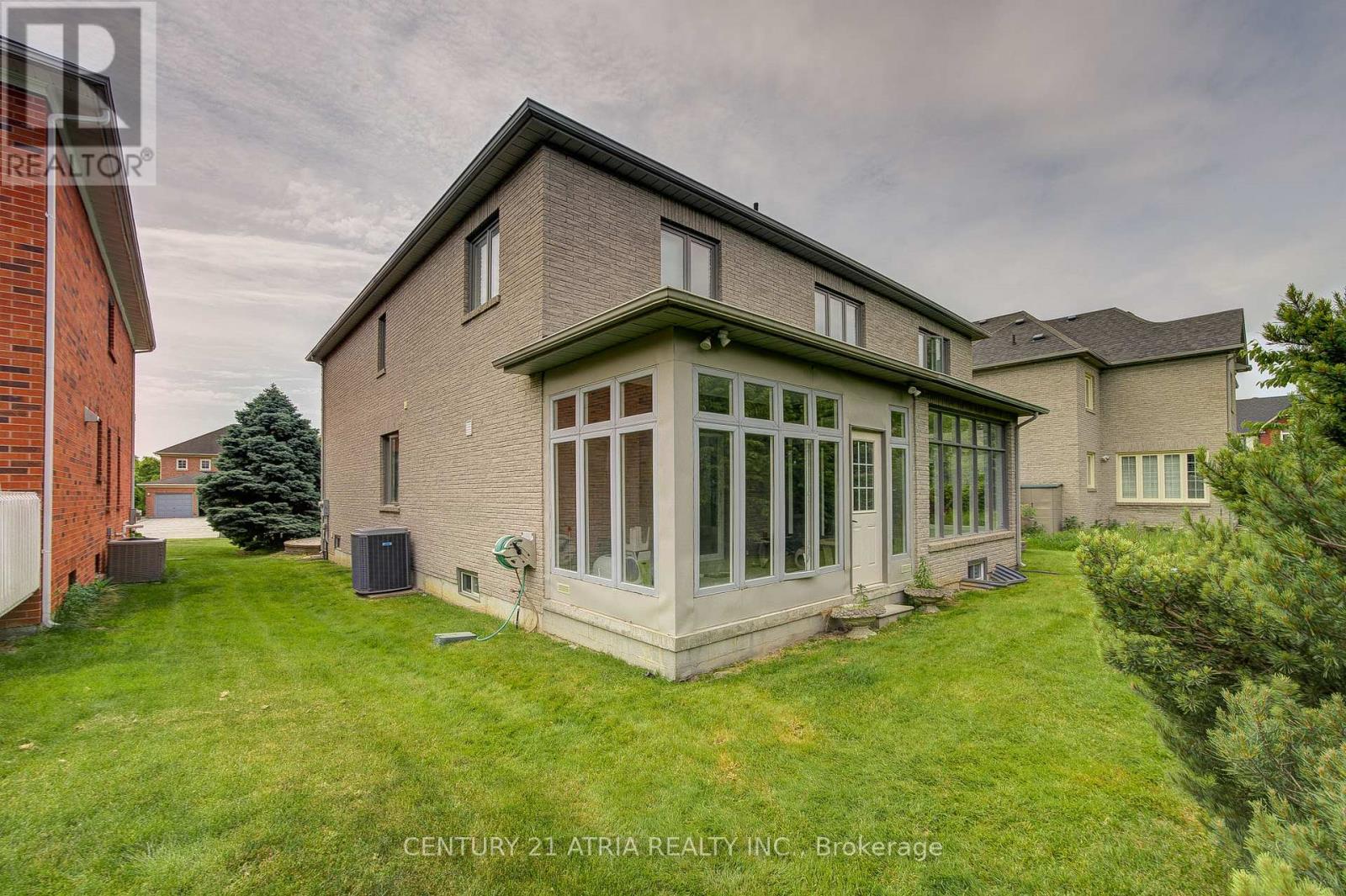 92 Springbrook Drive, Richmond Hill, Ontario  L4B 3P9 - Photo 46 - N12167380