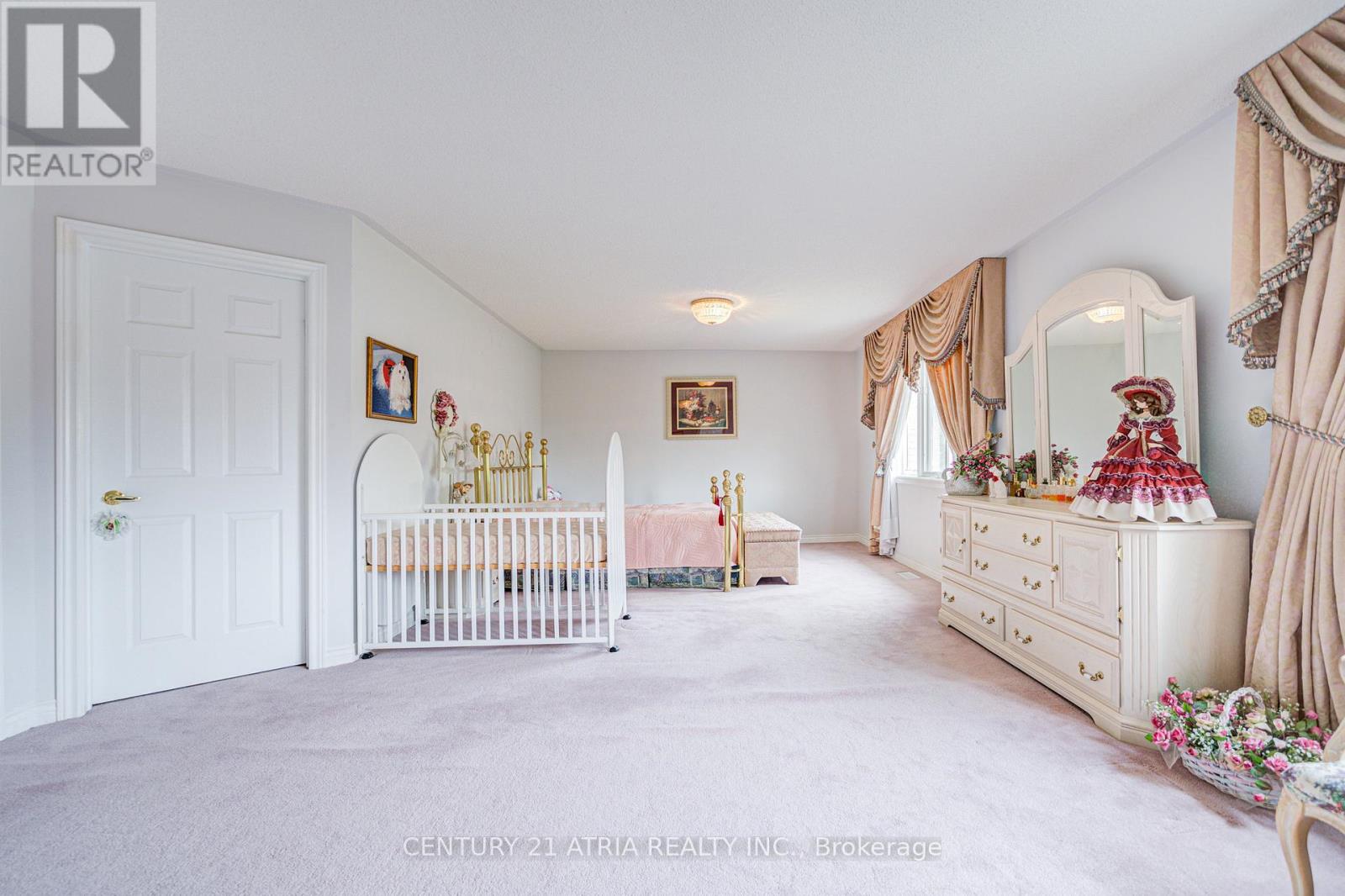 92 Springbrook Drive, Richmond Hill, Ontario  L4B 3P9 - Photo 39 - N12167380