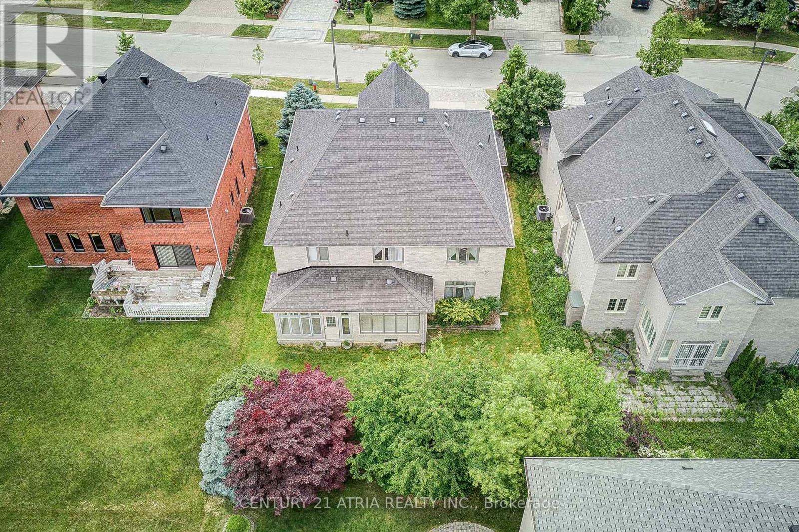 92 Springbrook Drive, Richmond Hill, Ontario  L4B 3P9 - Photo 49 - N12167380