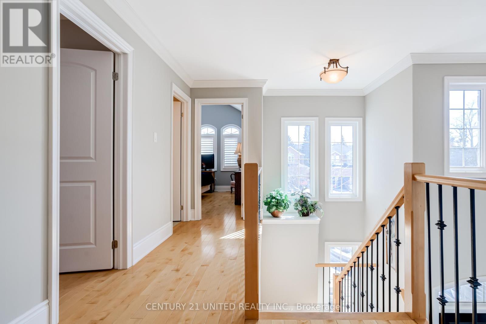 36 Auburn Court, Barrie (Ardagh), Ontario  L4N 6G9 - Photo 25 - S12868324