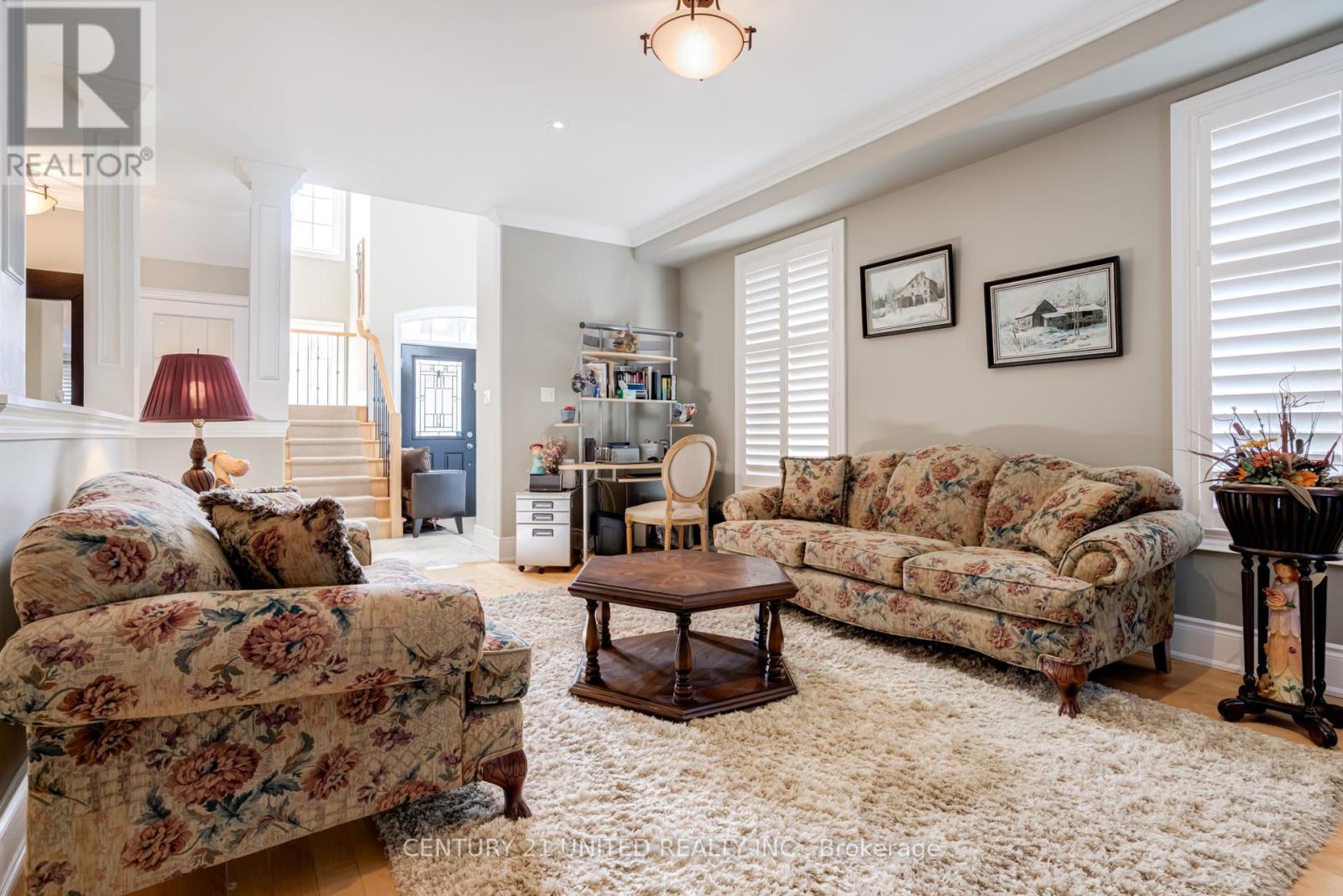 36 Auburn Court, Barrie (Ardagh), Ontario  L4N 6G9 - Photo 8 - S12868324