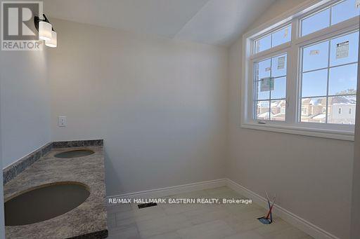 35 Coldbrook Drive, Cavan Monaghan (Millbrook Village), Ontario  L0A 1G0 - Photo 17 - X12868344