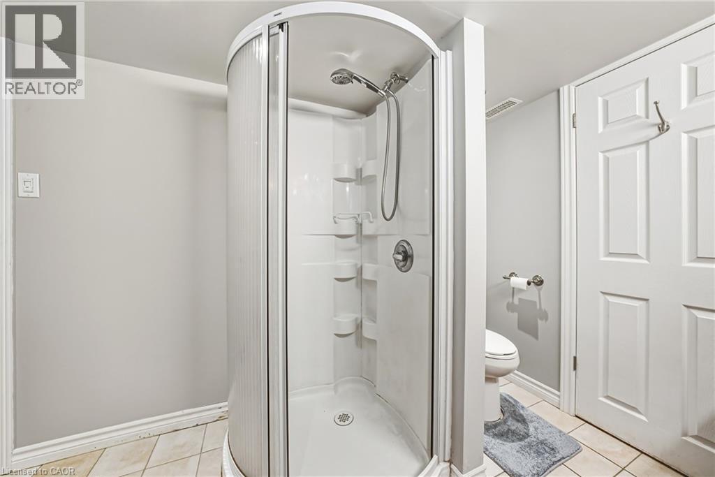 165 East 38th Street, Hamilton, Ontario  L8V 4E8 - Photo 29 - 40805965