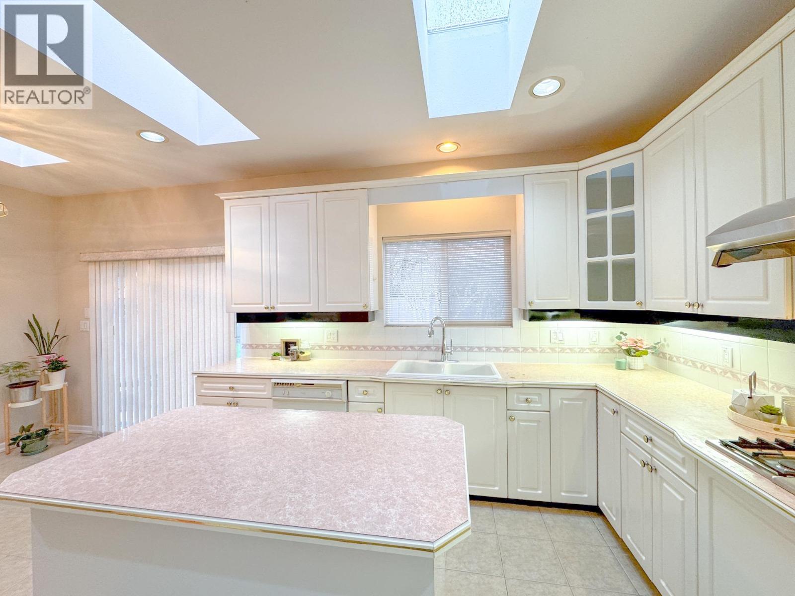 10675 Mckessock Place, Richmond, British Columbia  V6X 3Y3 - Photo 11 - R3098265