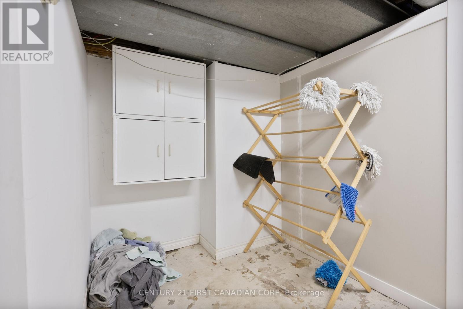 Photo 38 of 49 for 321 Spruce Street