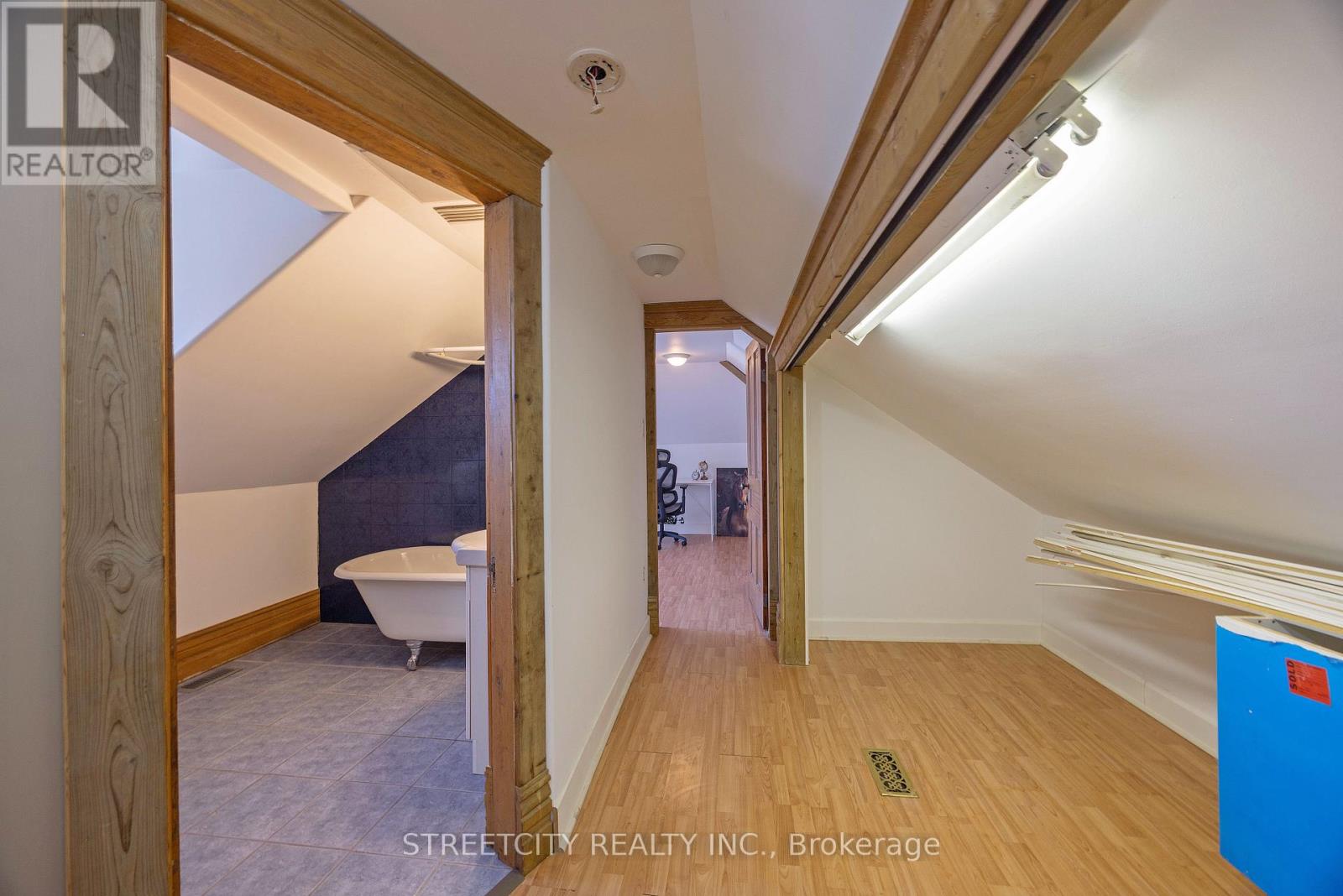 55 Tecumseh Avenue, London South, Ontario  N6C 1R5 - Photo 29 - X12868382