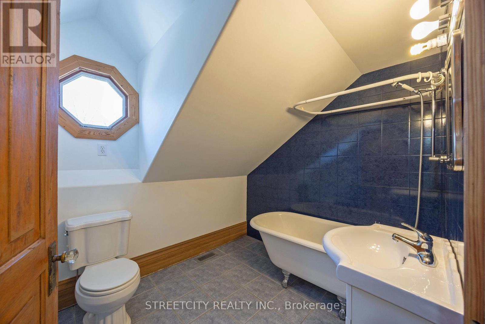 55 Tecumseh Avenue, London South, Ontario  N6C 1R5 - Photo 30 - X12868382