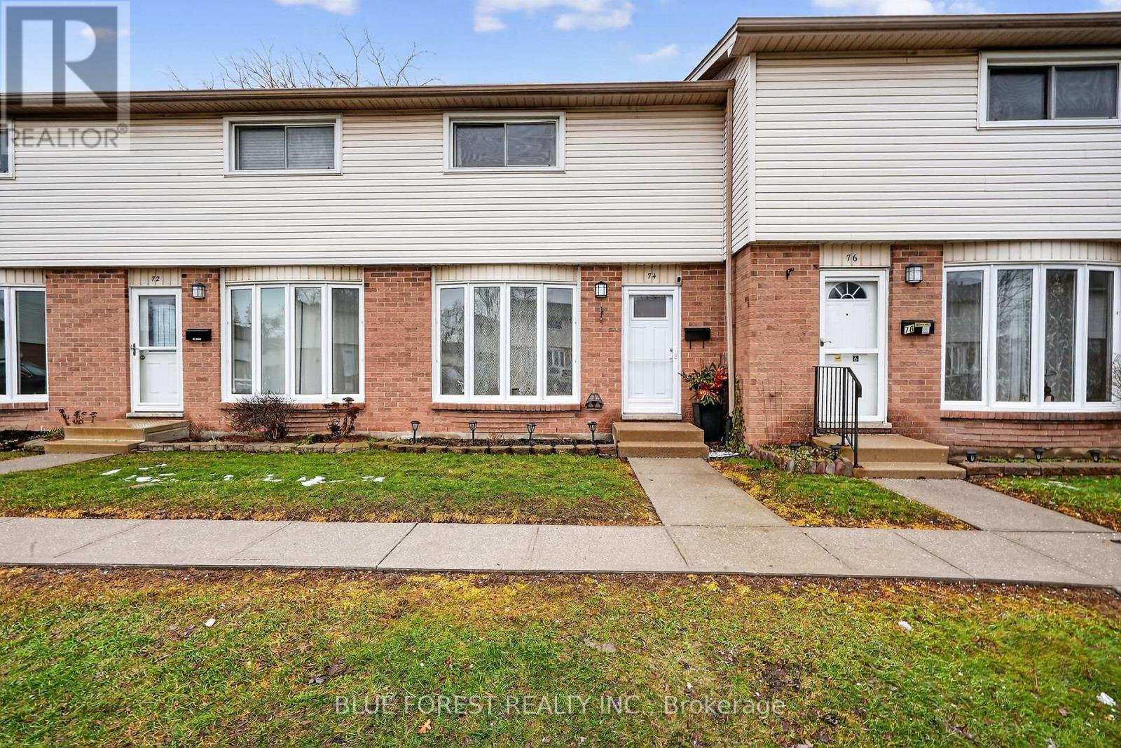 74 - 700 Exeter Road, London South, Ontario  N6E 1L2 - Photo 3 - X12868434