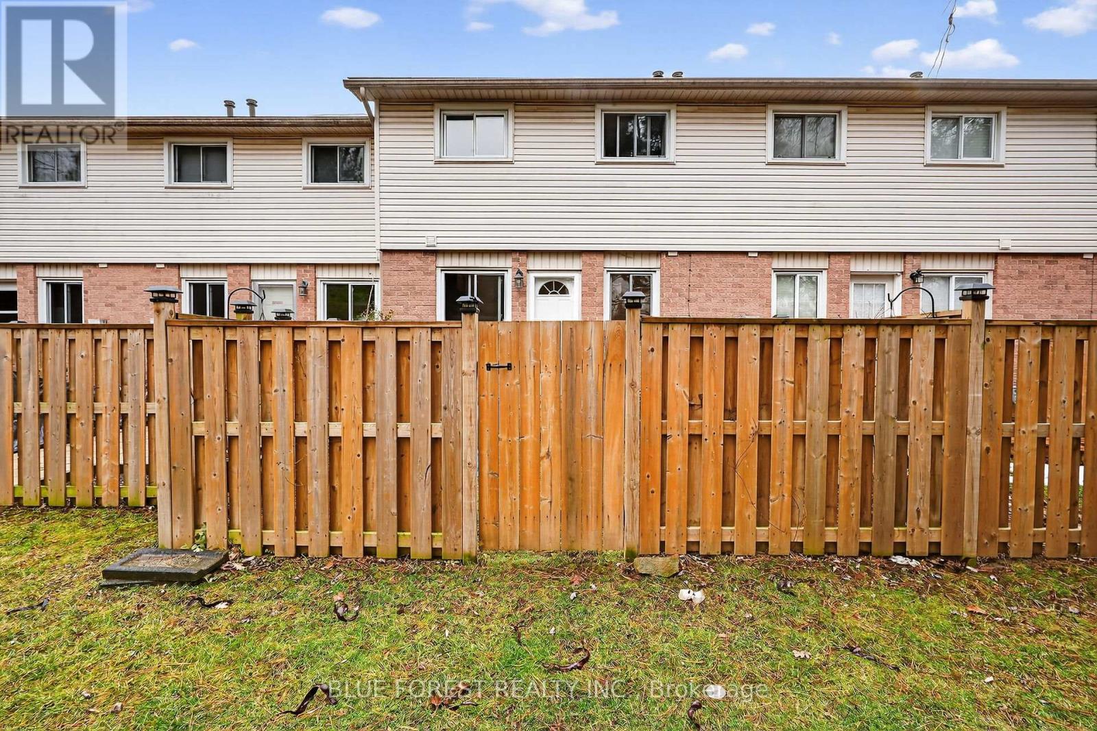 74 - 700 Exeter Road, London South, Ontario  N6E 1L2 - Photo 33 - X12868434