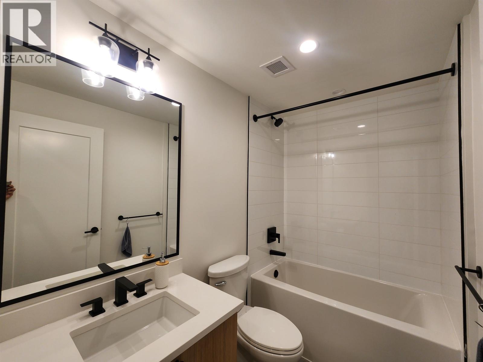 202 22265 Dewdney Trunk Road, Maple Ridge, British Columbia  V2X 3J1 - Photo 18 - R3098080