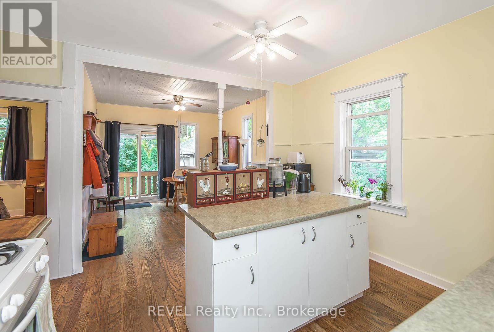 6510 Culp Street, Niagara Falls, Ontario  L2G 2C1 - Photo 9 - X12868276