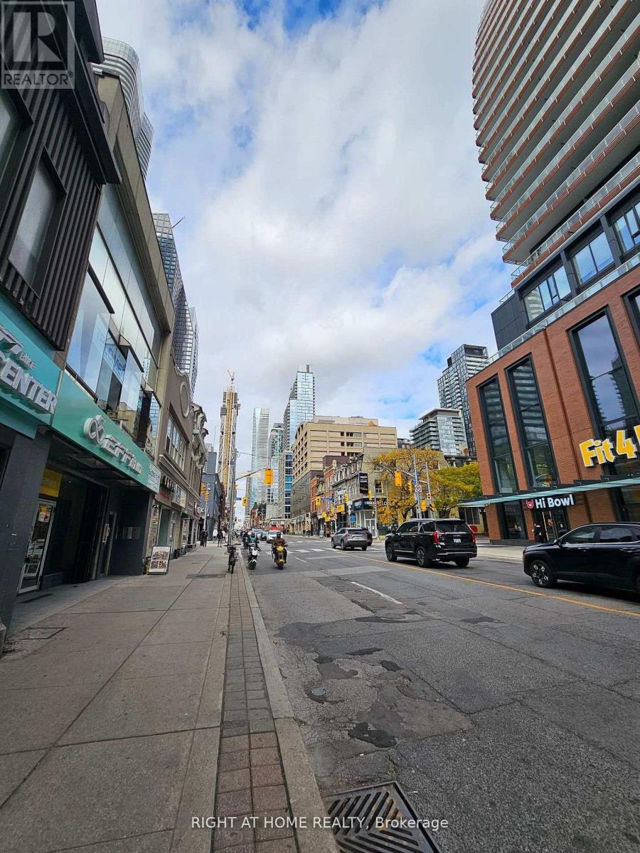 205 - 524 Yonge Street, Toronto, Ontario  M4Y 1X9 - Photo 26 - C12868308