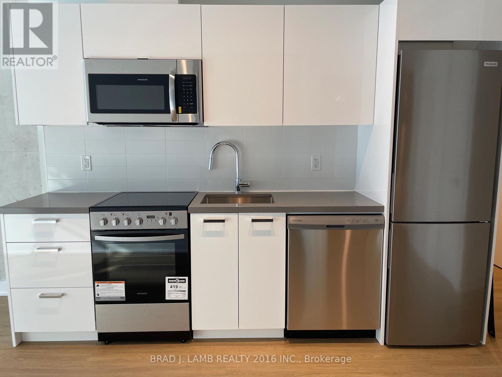 1302 - 284 King Street, Toronto, Ontario  M5A 1K4 - Photo 2 - C12868326