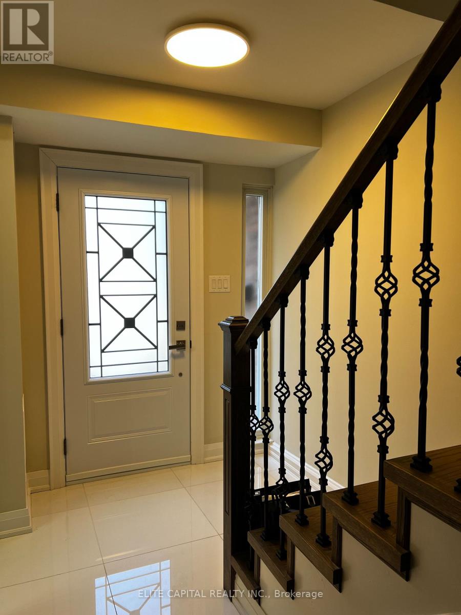 74 Thimble Berryway, Toronto, Ontario  M2H 3K7 - Photo 3 - C12868342