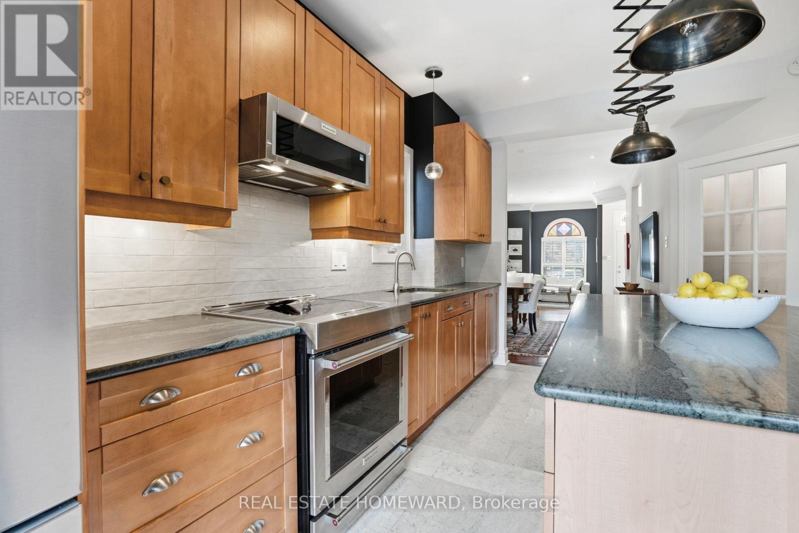 158 First Avenue, Toronto, Ontario  M4M 1X1 - Photo 14 - E12868294