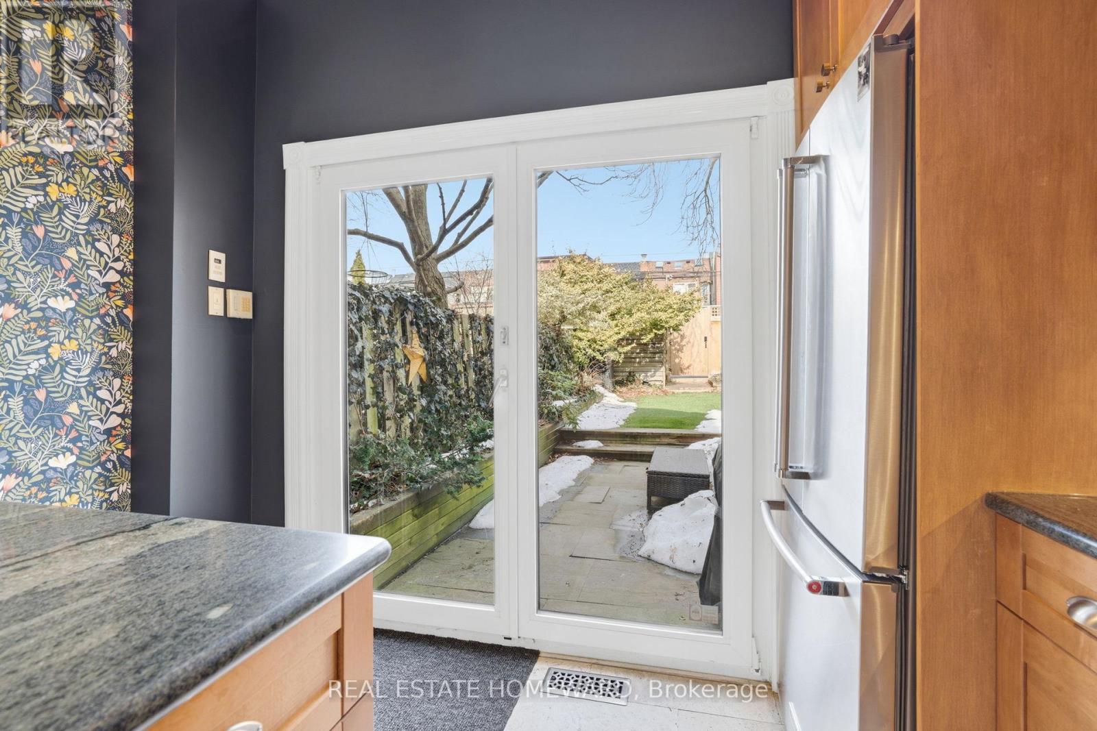 158 First Avenue, Toronto, Ontario  M4M 1X1 - Photo 16 - E12868294