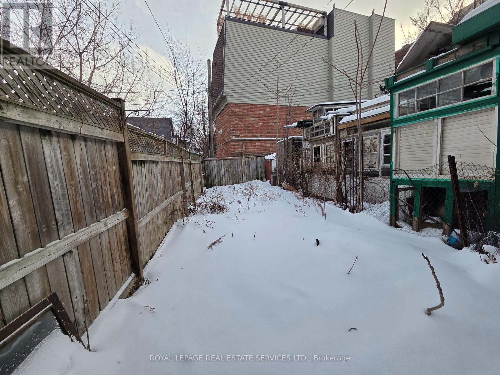 Main - 457 Queen Street E, Toronto, Ontario  M5A 1T6 - Photo 10 - C12732926