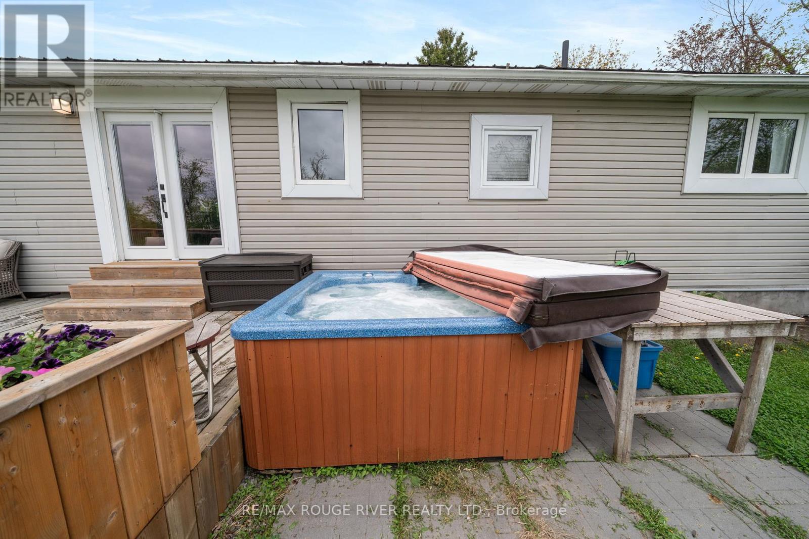 566 Cottingham Road, Kawartha Lakes, Ontario  K0L 2W0 - Photo 34 - X12709440