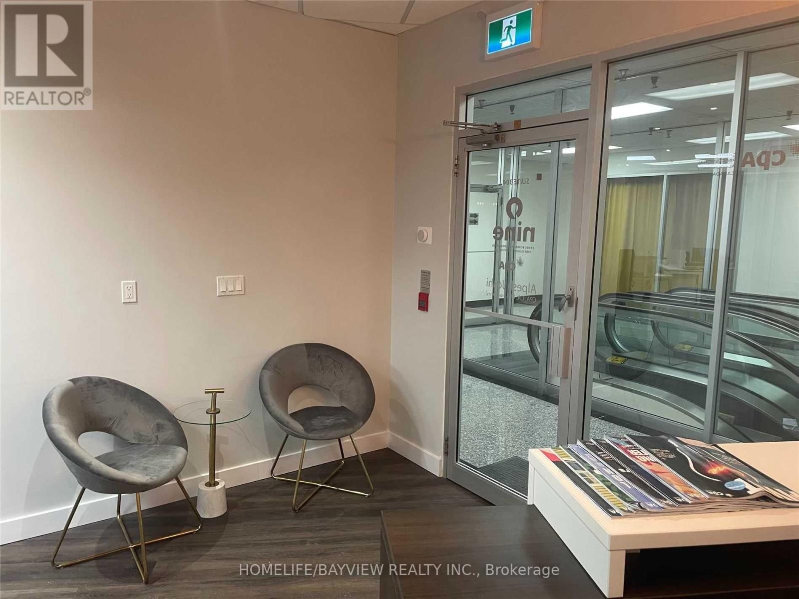 304 - 505 Highway 7 E, Markham (Commerce Valley), Ontario  L3T 7T1 - Photo 12 - N12868280