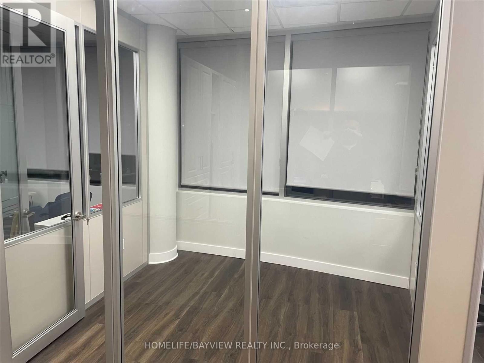 304 - 505 Highway 7 E, Markham (Commerce Valley), Ontario  L3T 7T1 - Photo 9 - N12868280