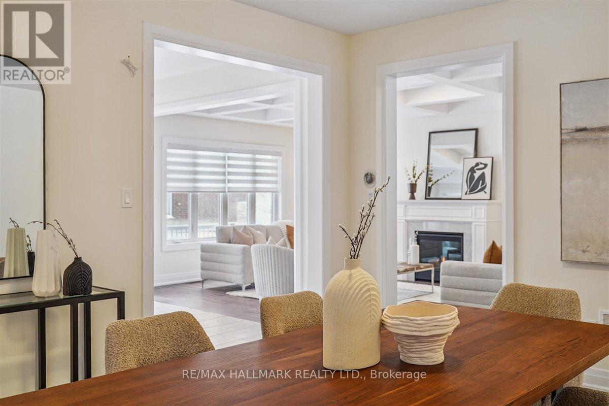 21 La Reine Avenue, Richmond Hill (Oak Ridges), Ontario  L4E 1N3 - Photo 10 - N12868400