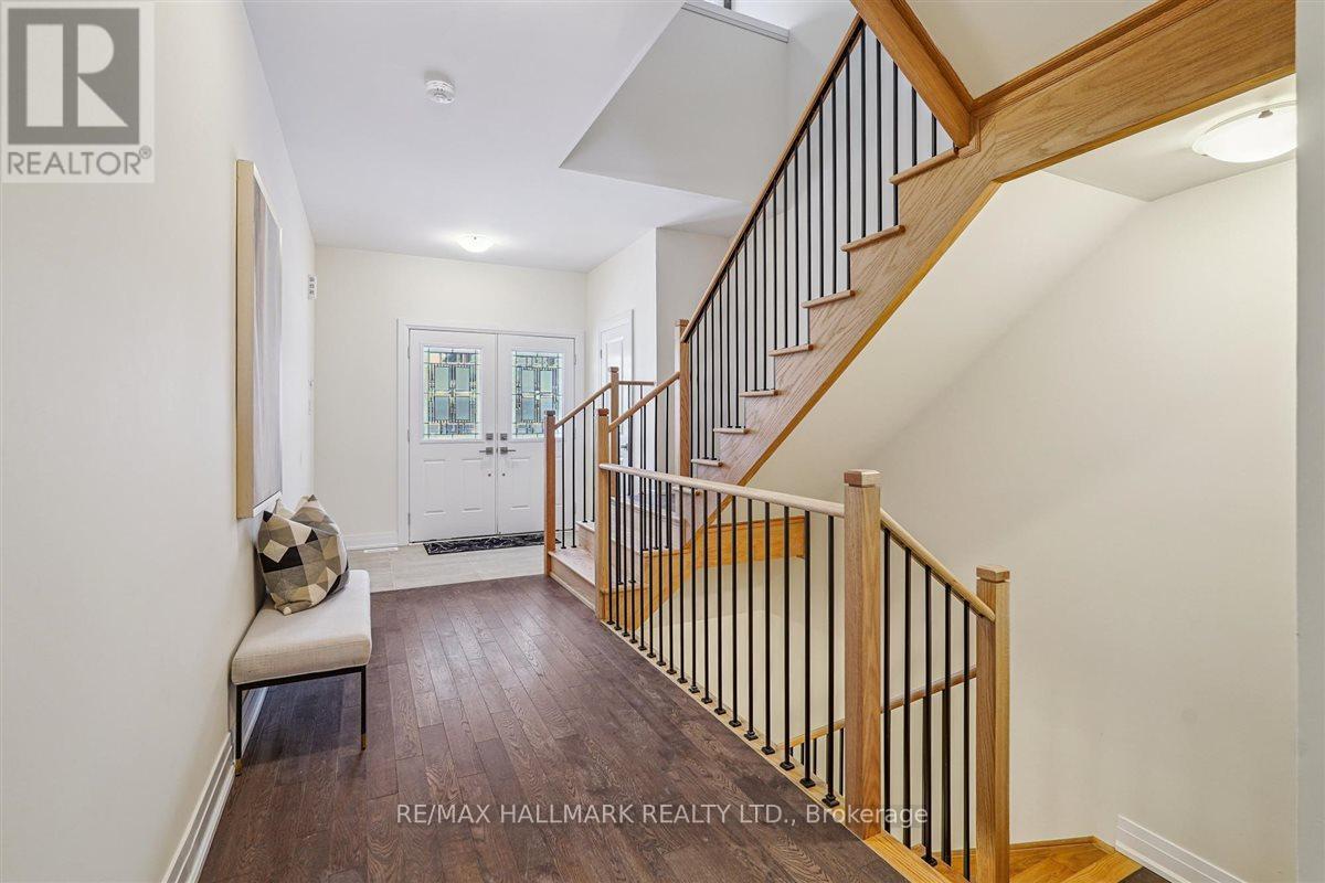 21 La Reine Avenue, Richmond Hill (Oak Ridges), Ontario  L4E 1N3 - Photo 15 - N12868400