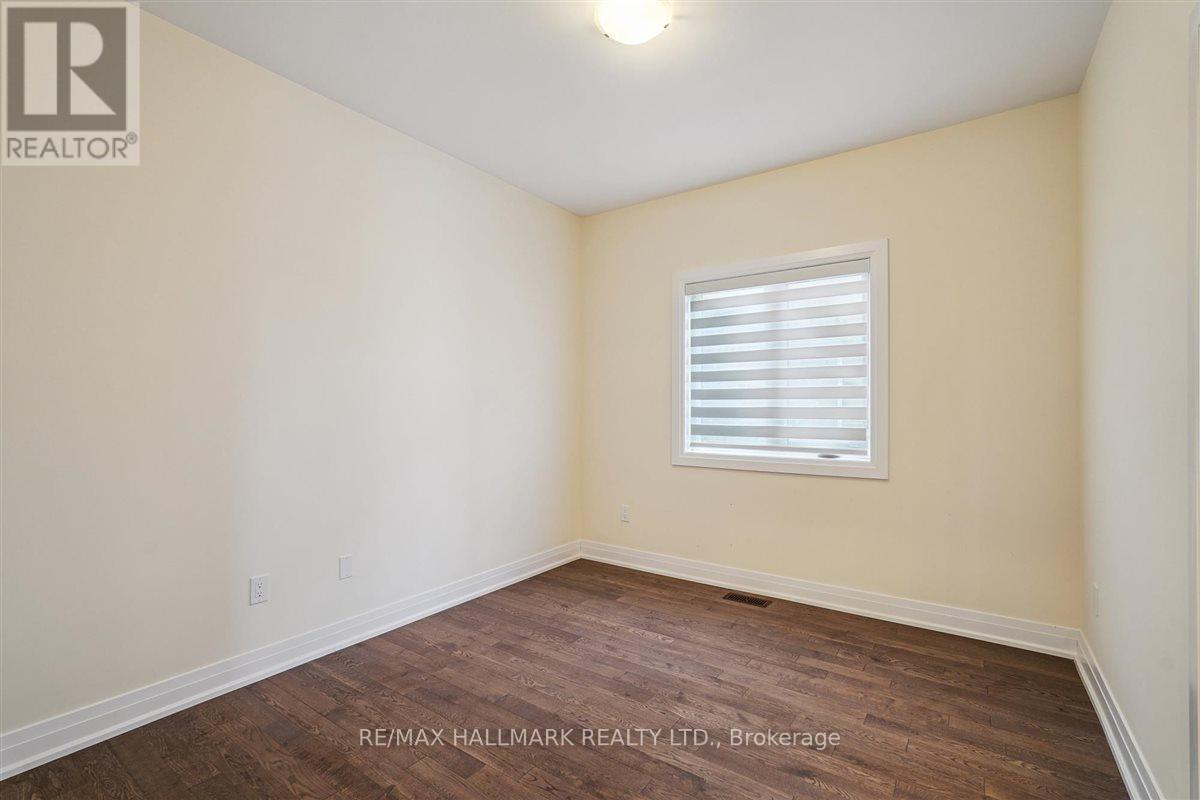 21 La Reine Avenue, Richmond Hill (Oak Ridges), Ontario  L4E 1N3 - Photo 33 - N12868400