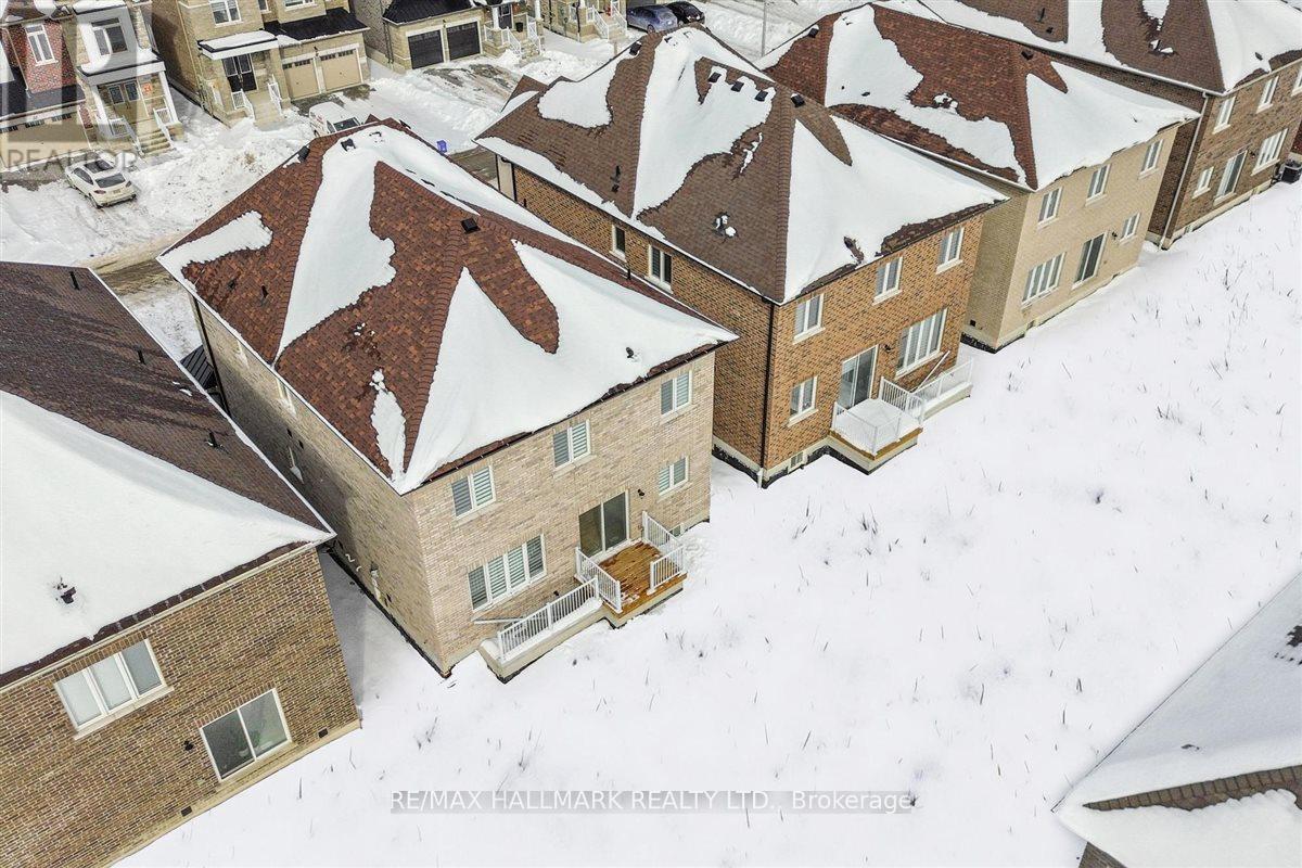 21 La Reine Avenue, Richmond Hill (Oak Ridges), Ontario  L4E 1N3 - Photo 47 - N12868400