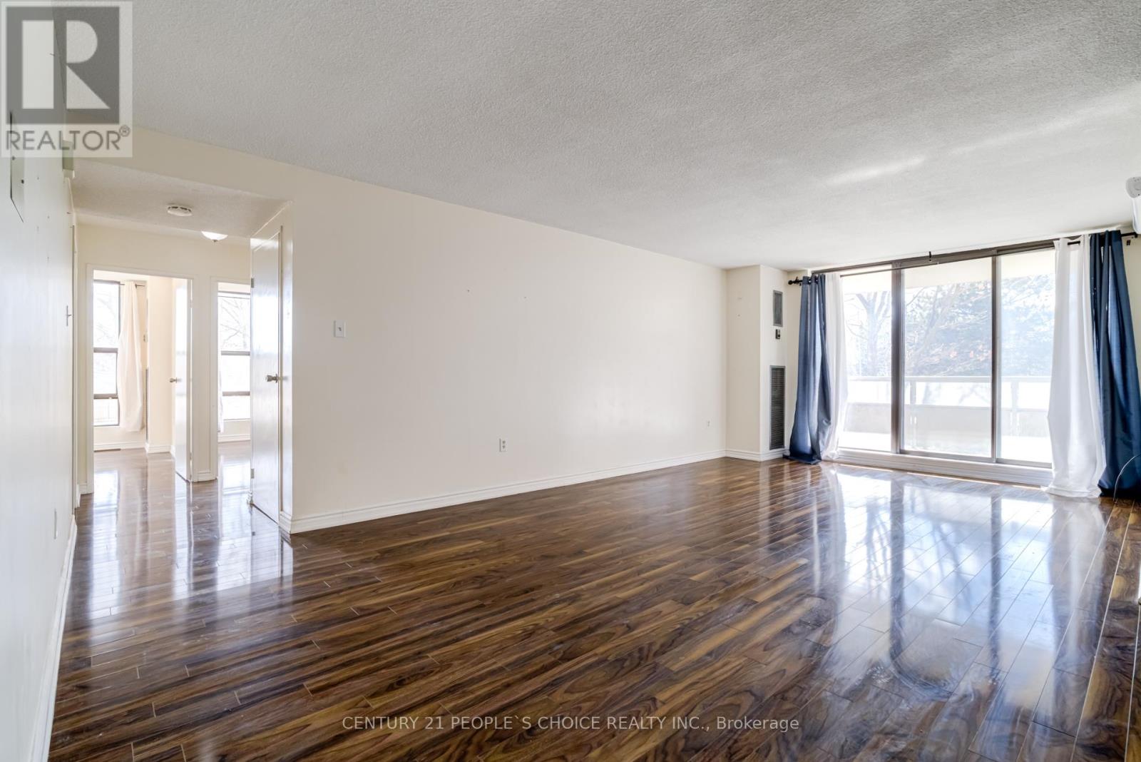 202 - 4 Kings Cross Road, Brampton (Queen Street Corridor), Ontario  L6T 3X8 - Photo 5 - W12868312