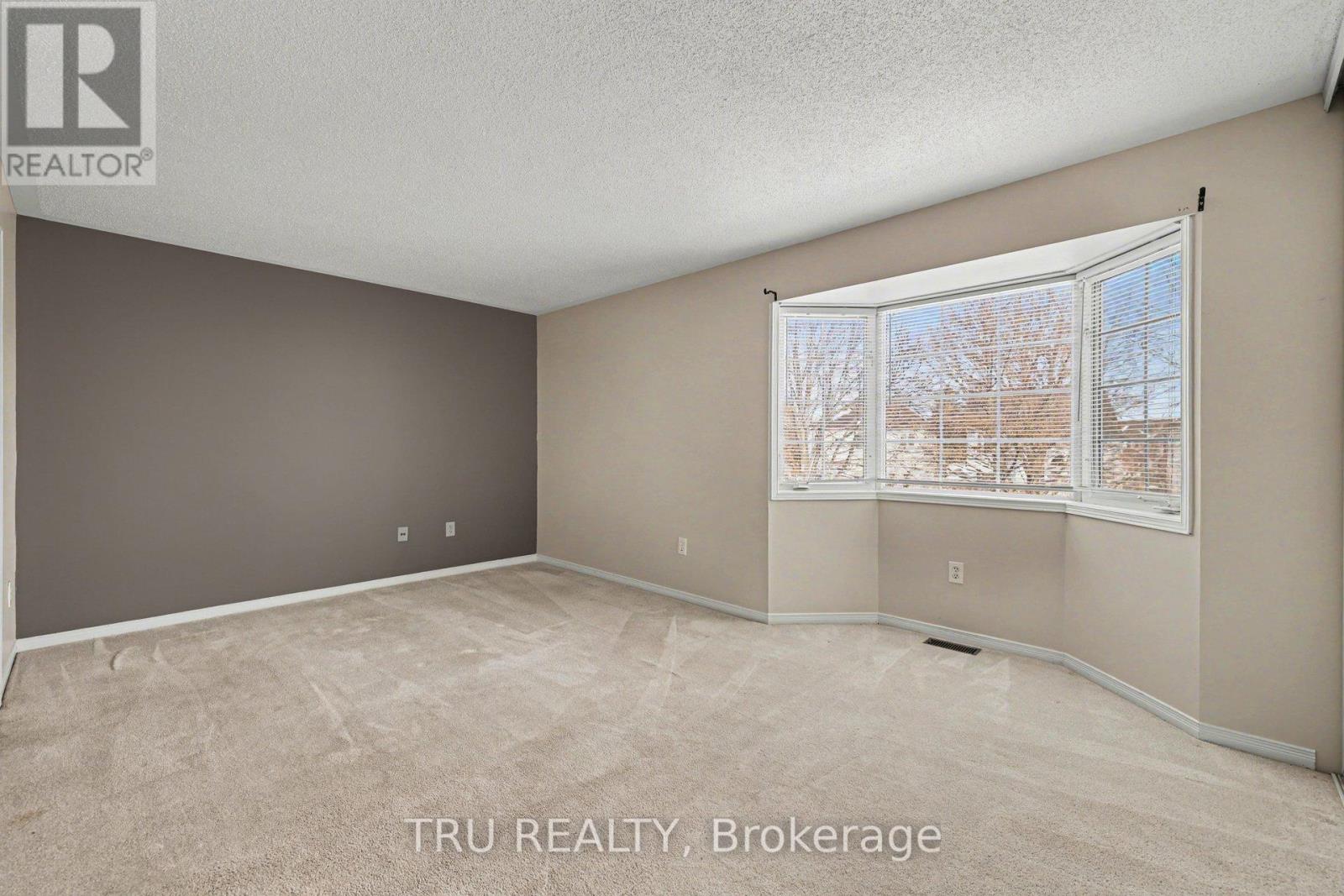 37 Daventry Crescent, Ottawa, Ontario  K2J 4N6 - Photo 18 - X12855878