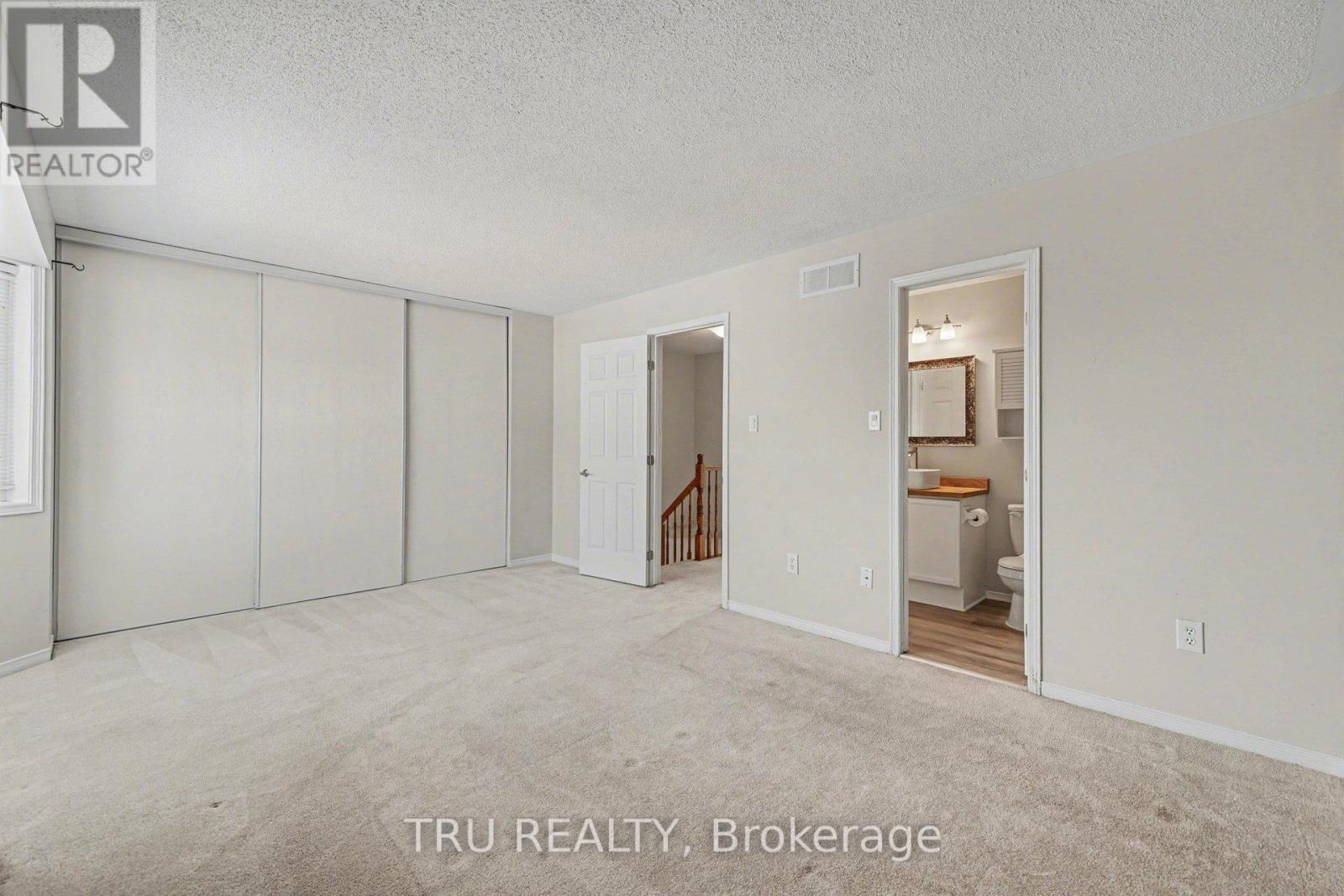 37 Daventry Crescent, Ottawa, Ontario  K2J 4N6 - Photo 20 - X12855878